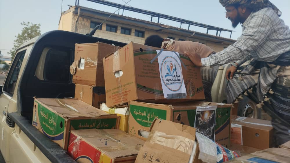 لجنة الحشد والإسناد المجتمعي بلحج تقدم دعماً غذائياً متنوعاً للالوية المرابطة في جبهتي الإغبرة والزريقة - لجنة الحشد والإسناد المجتمعي بلحج تقدم دعماً غذائياً متنوعاً للالوية المرابطة في جبهتي الإغبرة والزريقة -